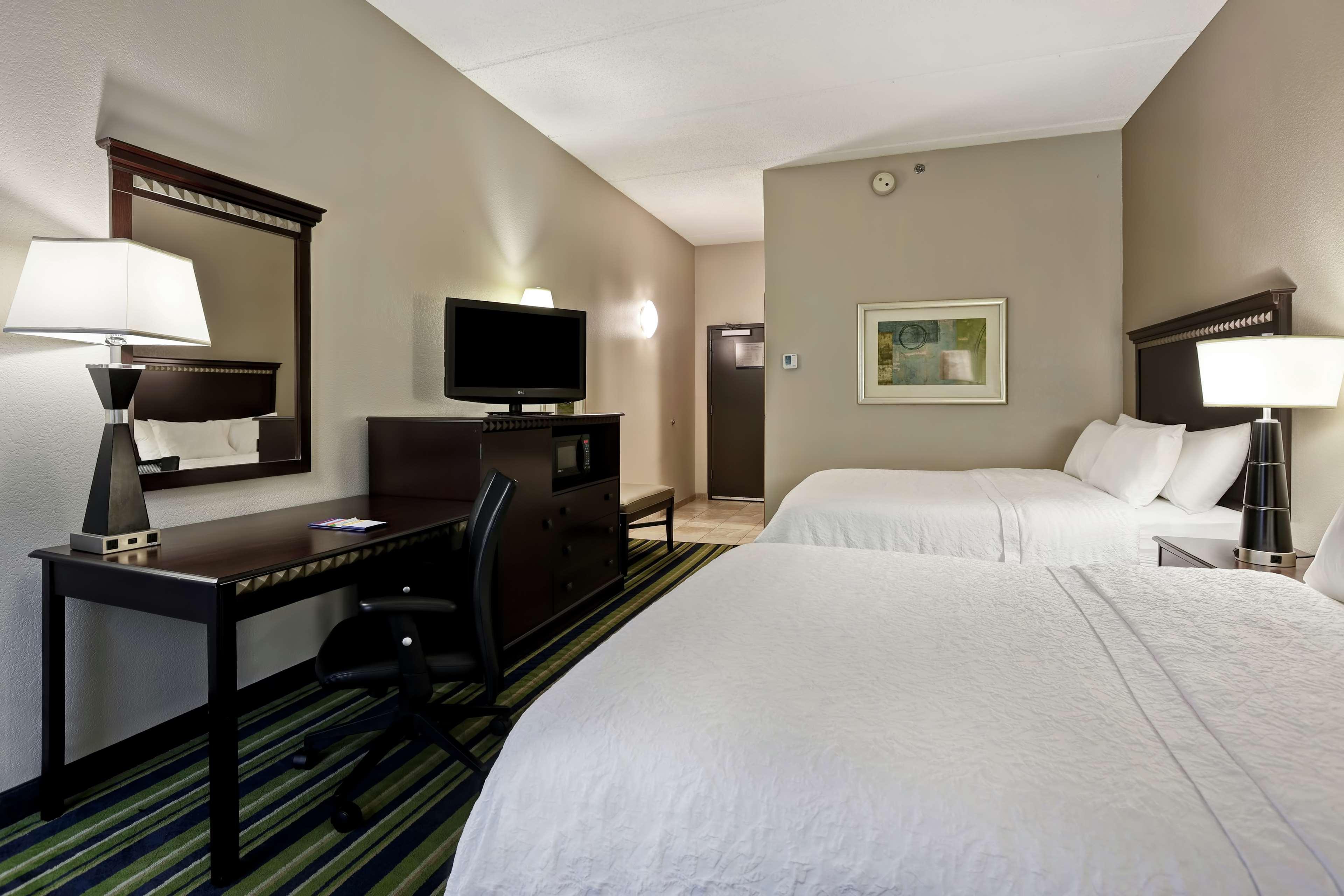 Hampton Inn Atlanta-Woodstock Ngoại thất bức ảnh