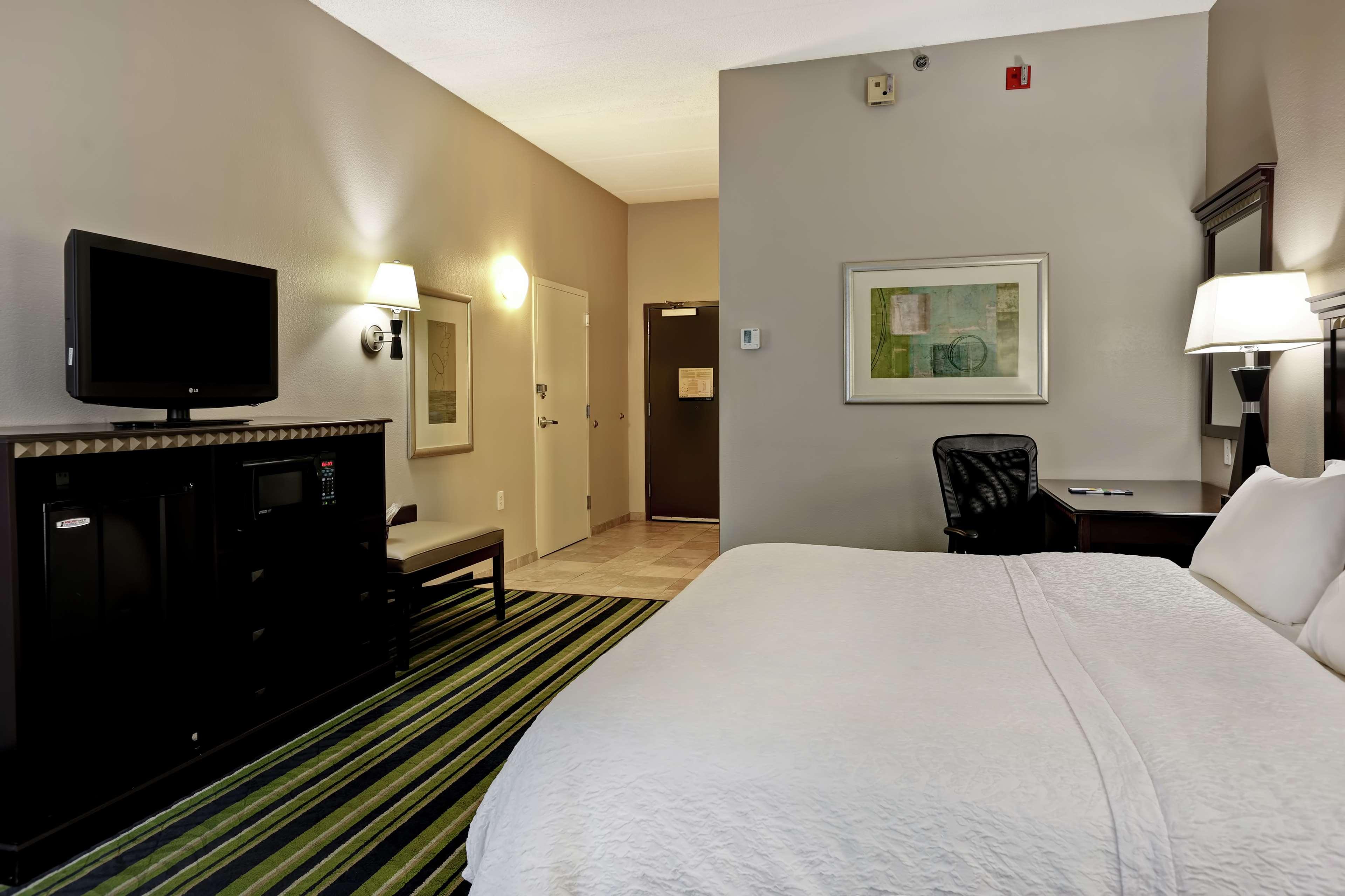 Hampton Inn Atlanta-Woodstock Ngoại thất bức ảnh