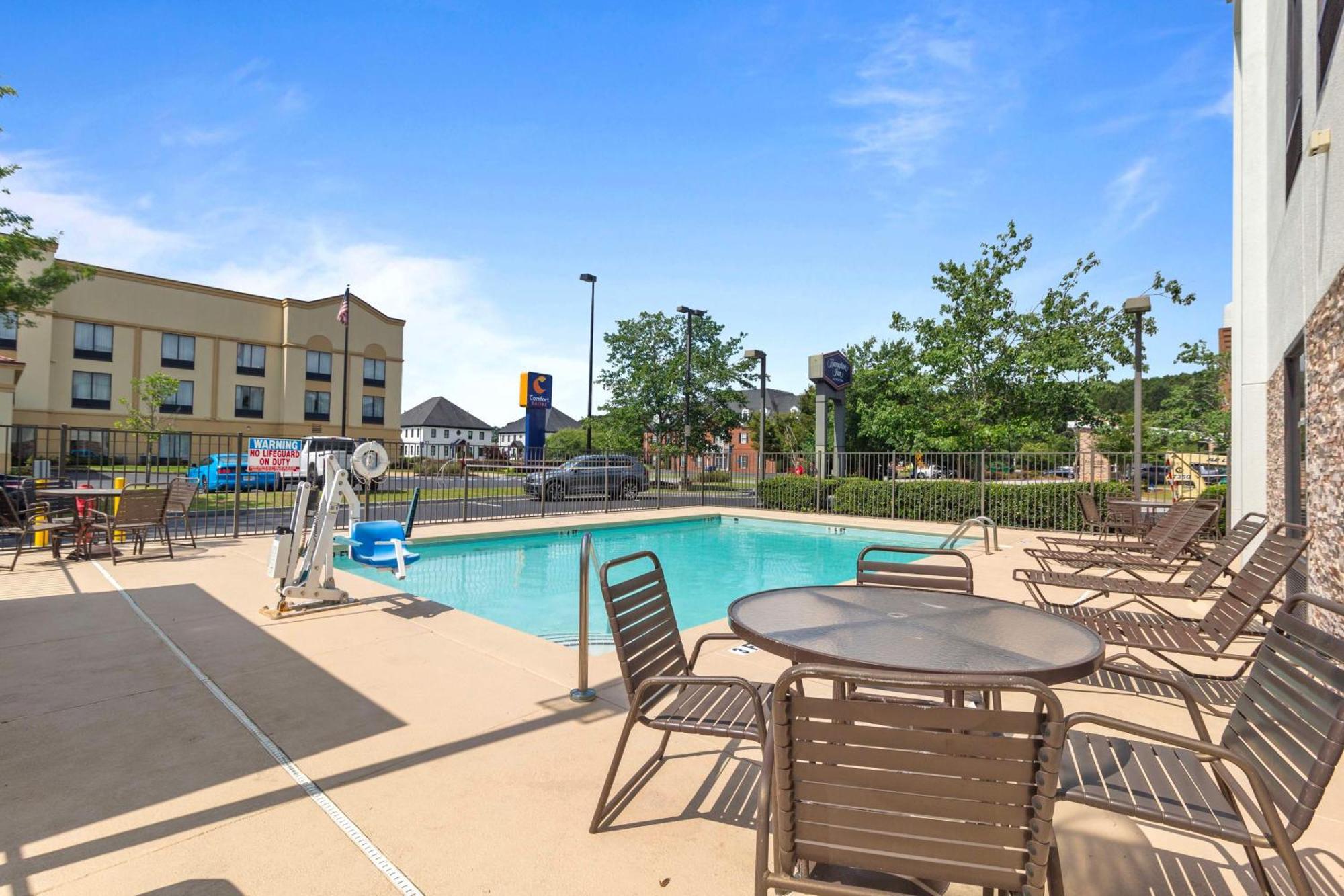 Hampton Inn Atlanta-Woodstock Ngoại thất bức ảnh