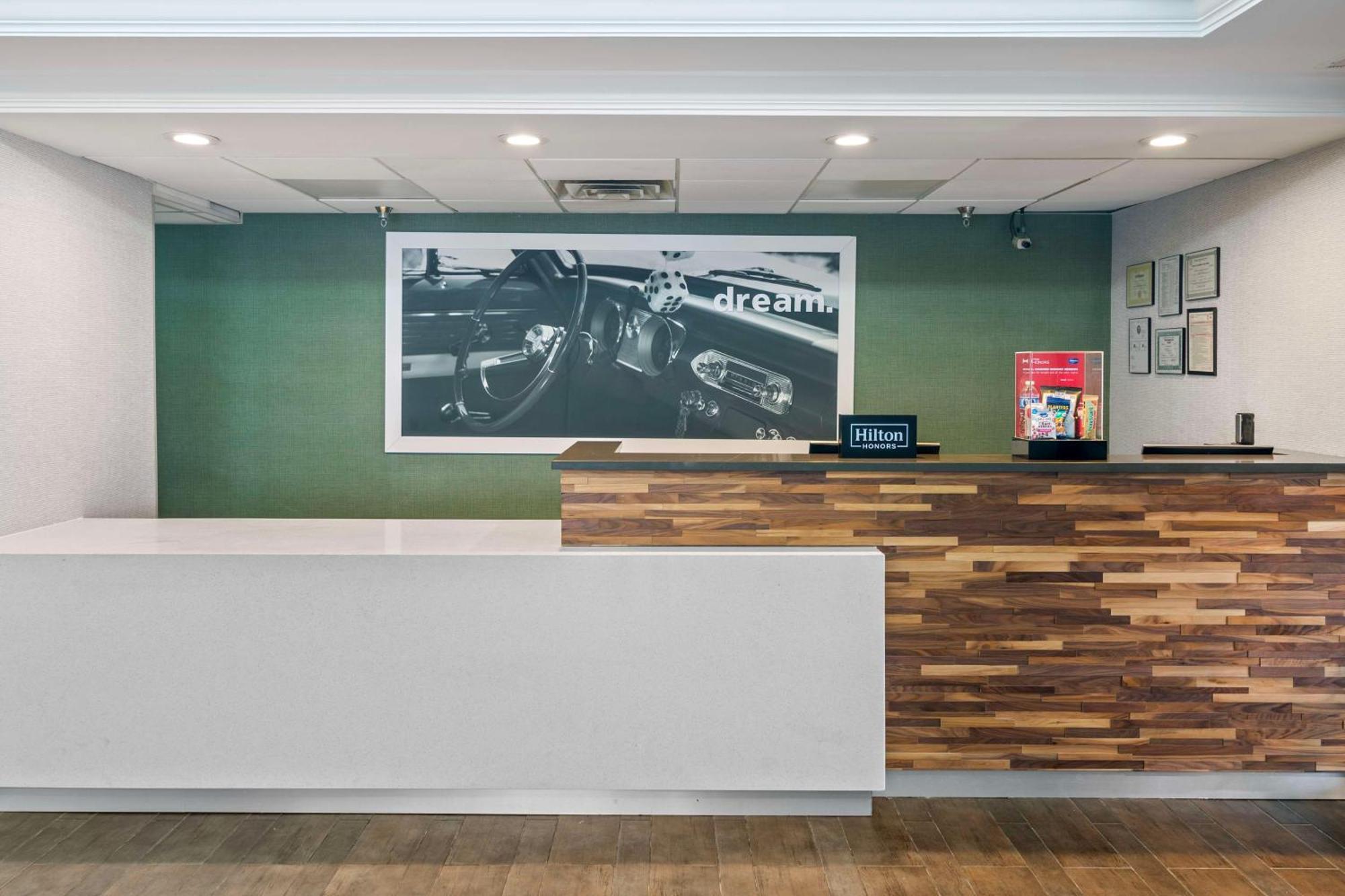 Hampton Inn Atlanta-Woodstock Ngoại thất bức ảnh